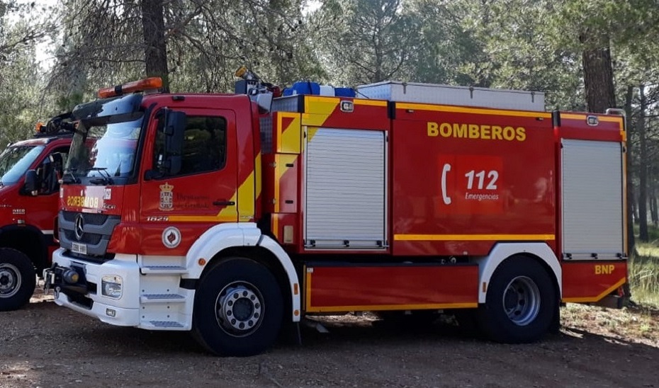 Dos varones afectados en el incendio de una nave ocurrido en Lucena